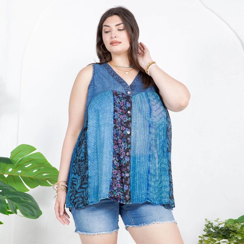 Plus Size V-neck Button Front Top With Patchwork - Picture 3 of 7